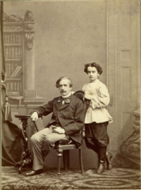 Фотография. Князь Абамелек-Лазарев Семён Давыдович с сыном Семёном.PNG
